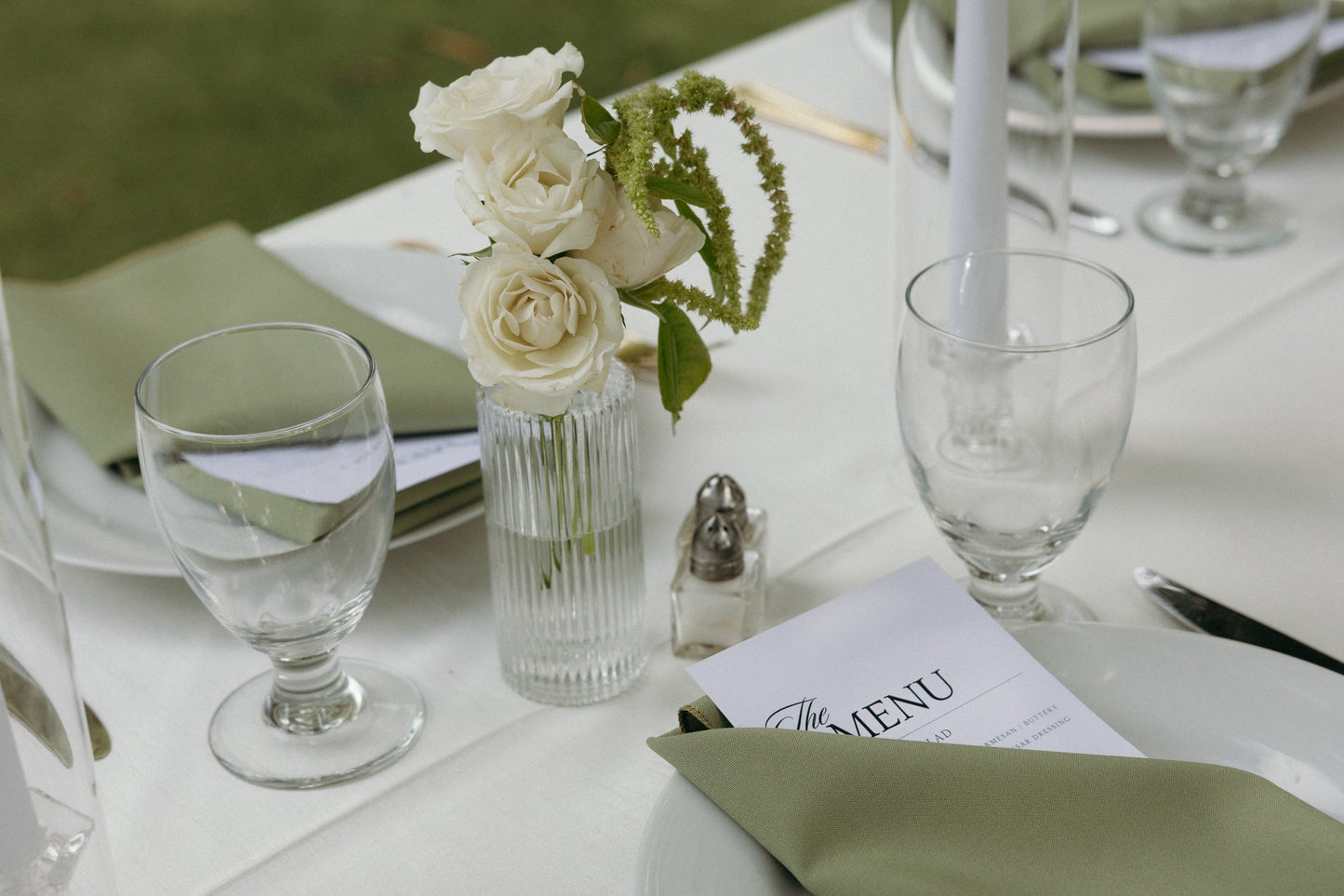 Bud Vase Arrangement ( Designers choice)